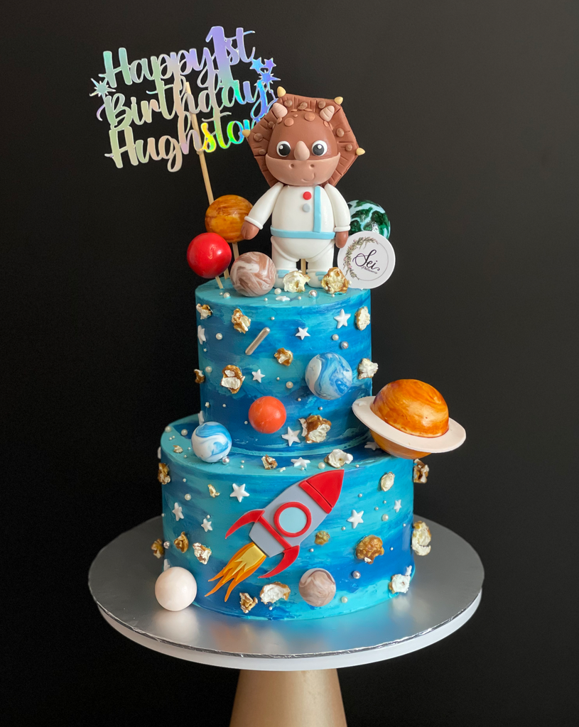 Astronaut Cake - French Bread Cakes & Pastries